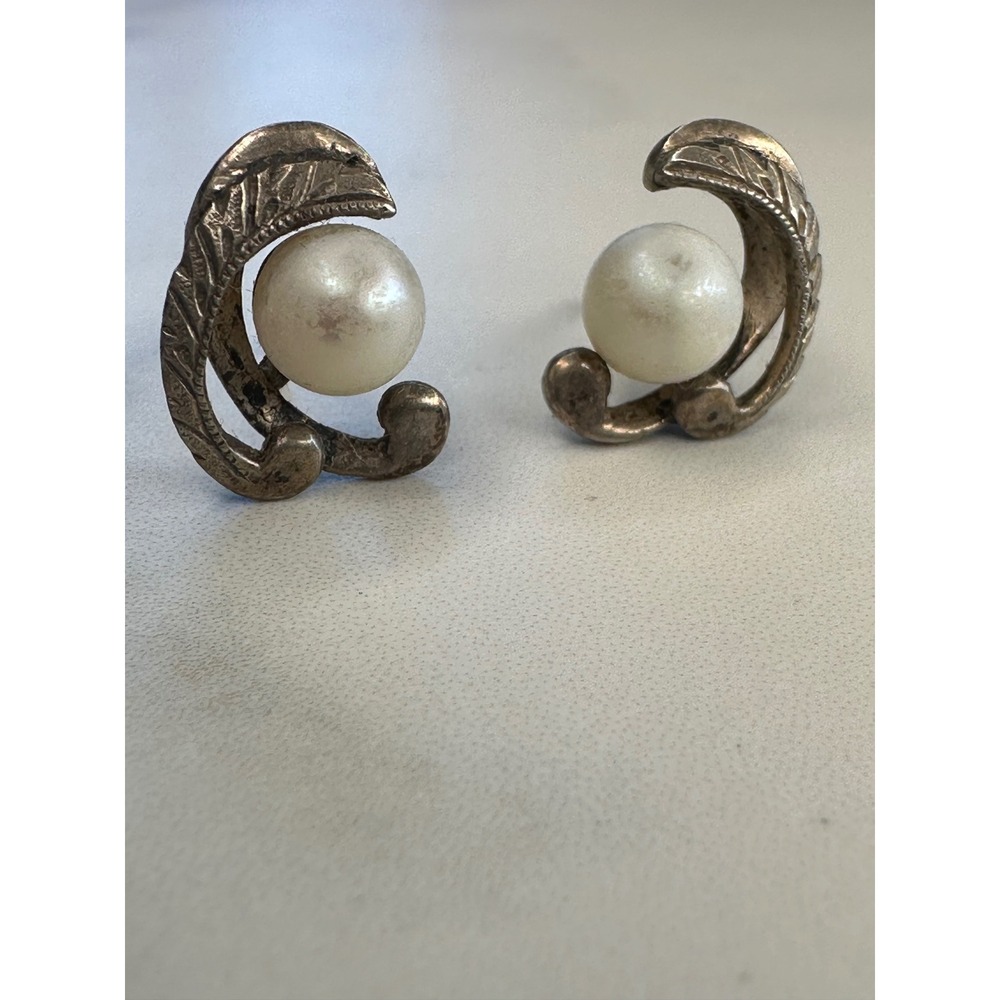 Antique Sterling Silver Pearl Curved Leaf Stud Earrings Victorian Gothic Style